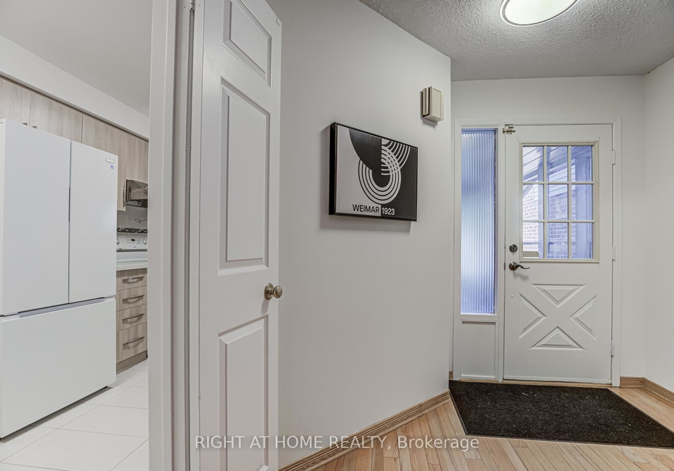 14-belsay-court-scarborough-ontario-e12367386