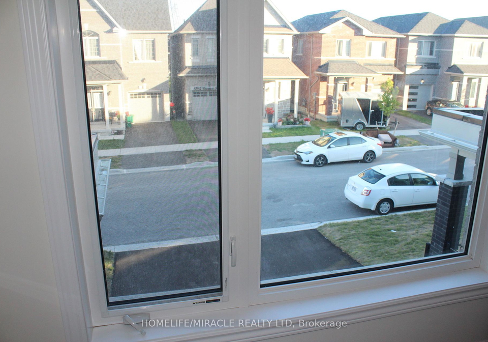 1108-cameo-street-pickering-ontario-e12368481