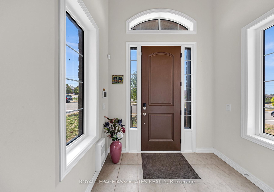 44-elkington-crescent-whitby-ontario-e12369028