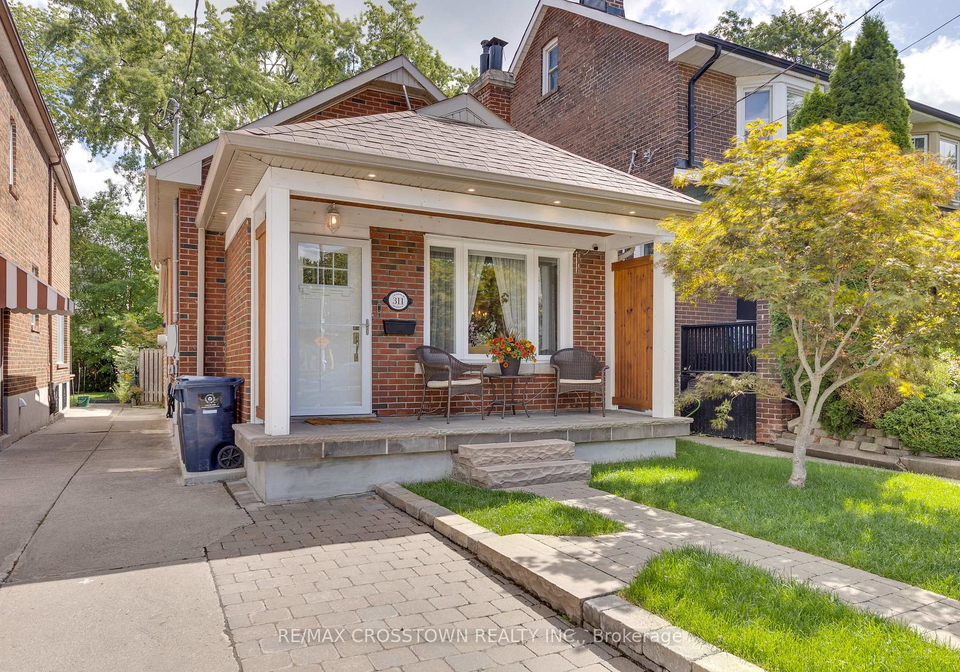 311-chisholm-avenue-east-york-ontario-e12369351