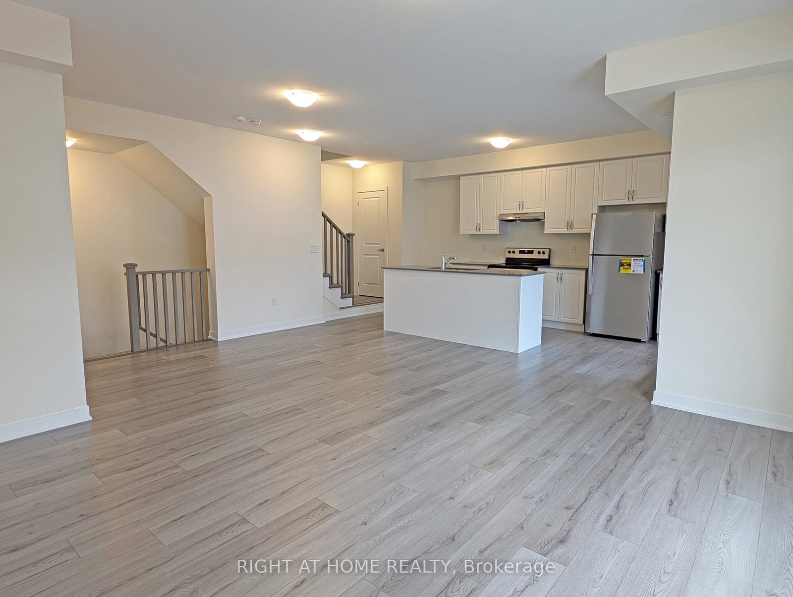 1695-dersan-street-pickering-ontario-e12369482