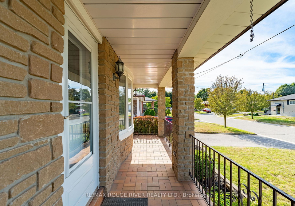 686-perry-crescent-oshawa-ontario-e12369642