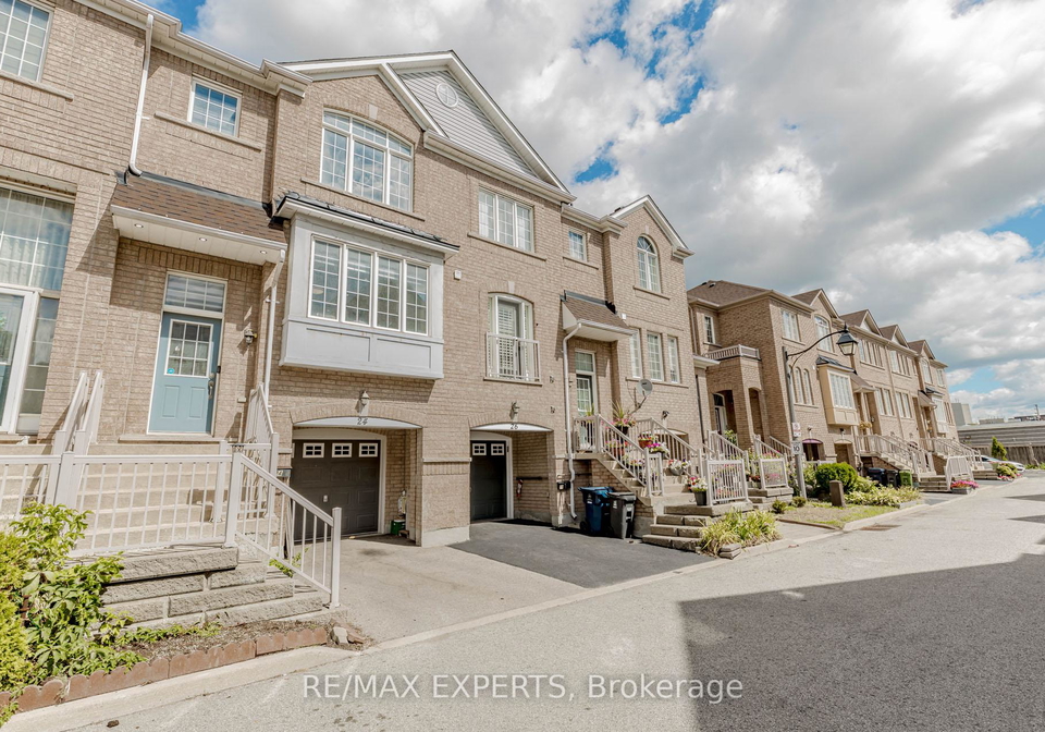 24-ignatius-lane-scarborough-ontario-e12369696