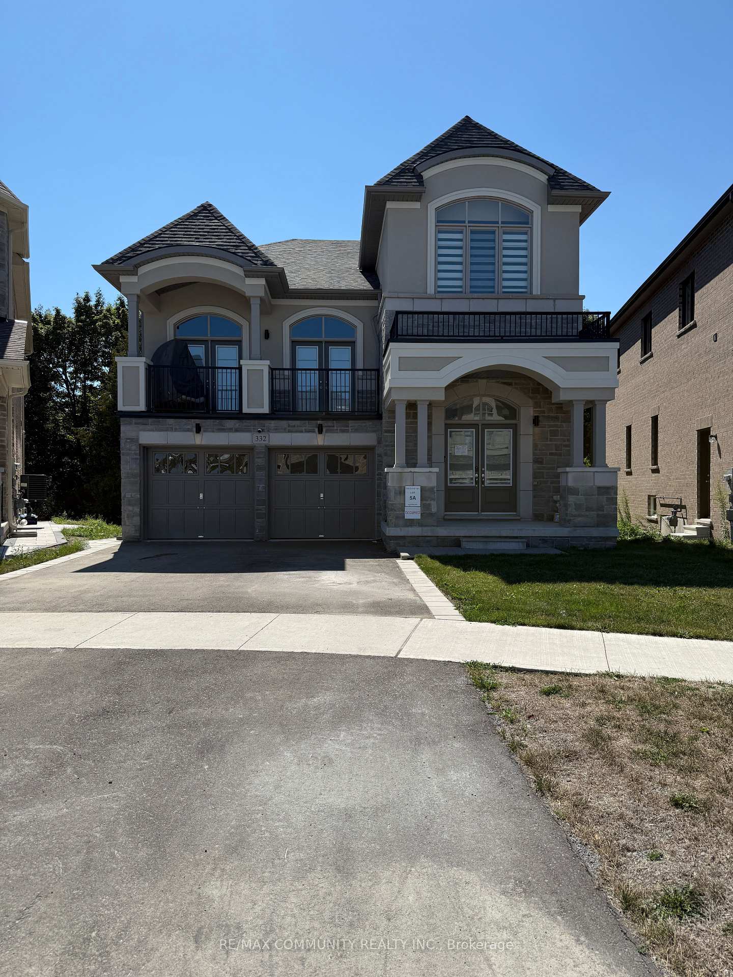 332-fleetwood-drive-oshawa-ontario-e12369975