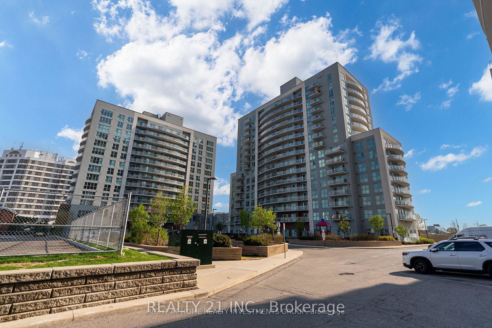 2150-lawrence-avenue-east-scarborough-ontario-e12370586