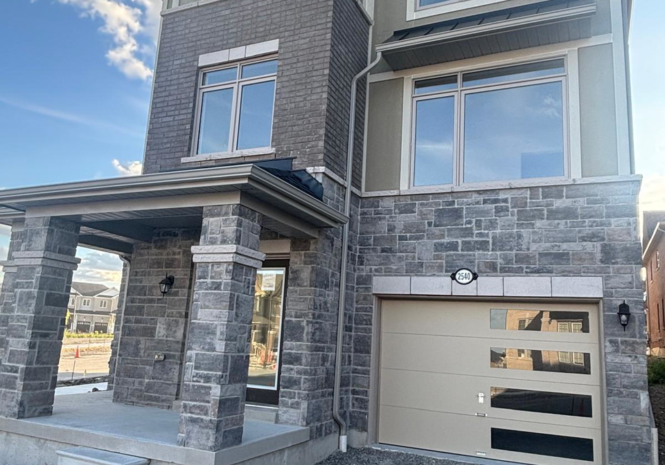 2540-hibiscus-drive-e-pickering-ontario-e12371306