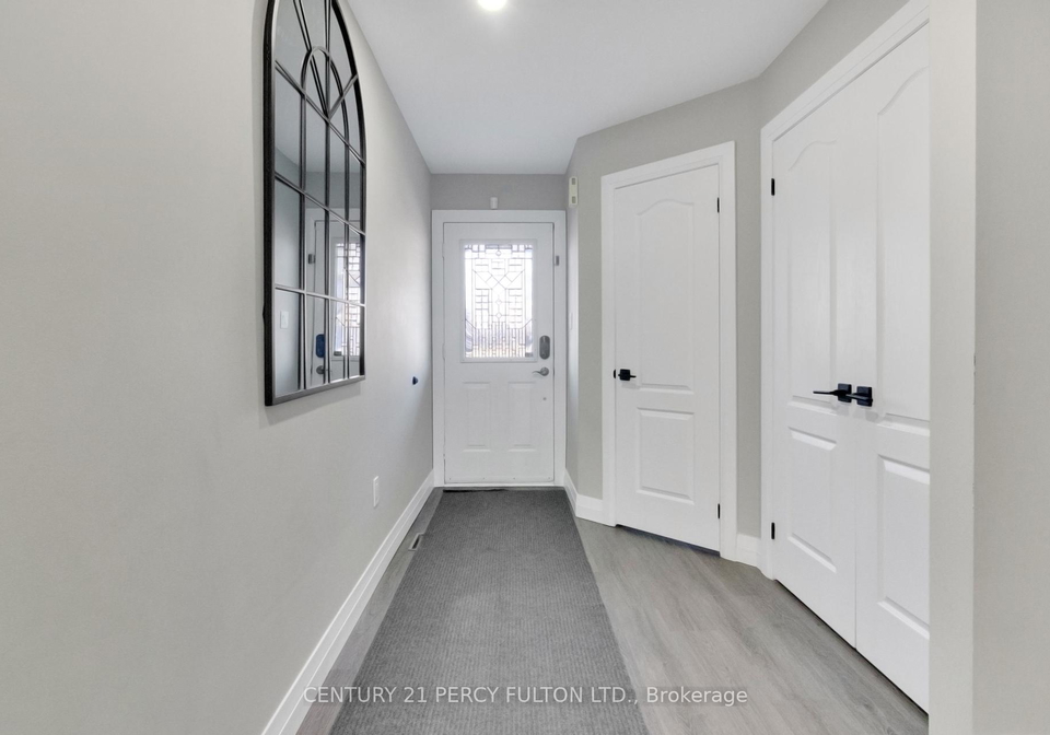 19-odessa-crescent-whitby-ontario-e12371567