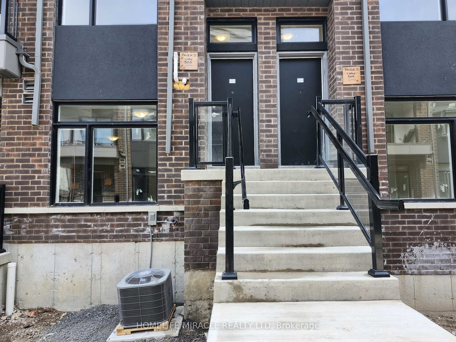 1695-dersan-street-pickering-ontario-e12371778
