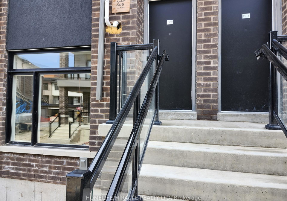 1695-dersan-street-pickering-ontario-e12371778