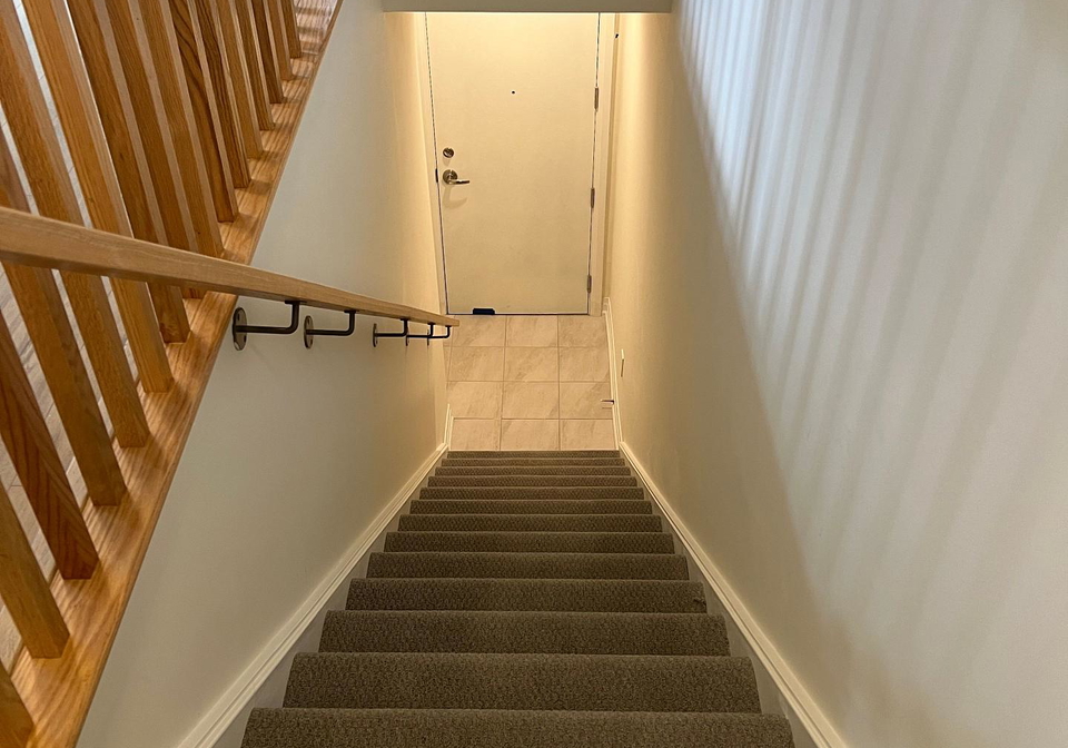755-omega-drive-pickering-ontario-e12371783