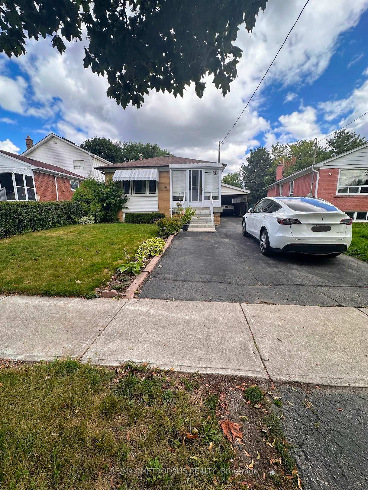 9-gilroy-drive-scarborough-ontario-e12371953
