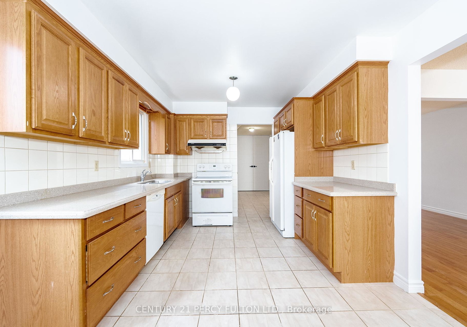 45-whitley-castle-crescent-scarborough-ontario-e12372153