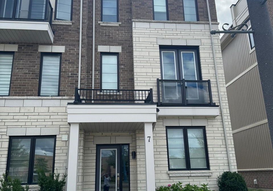 7-prince-william-boulevard-clarington-ontario-e12372431