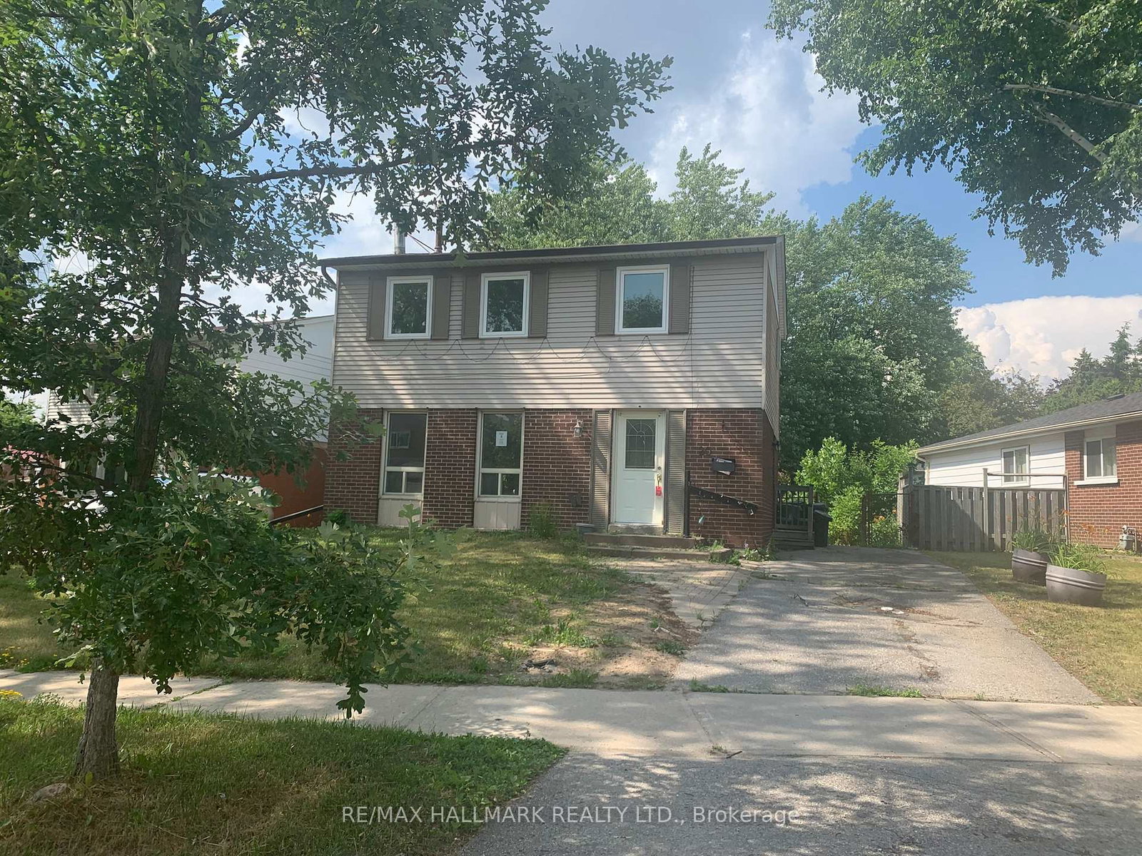 20-snowball-crescent-scarborough-ontario-e12372821