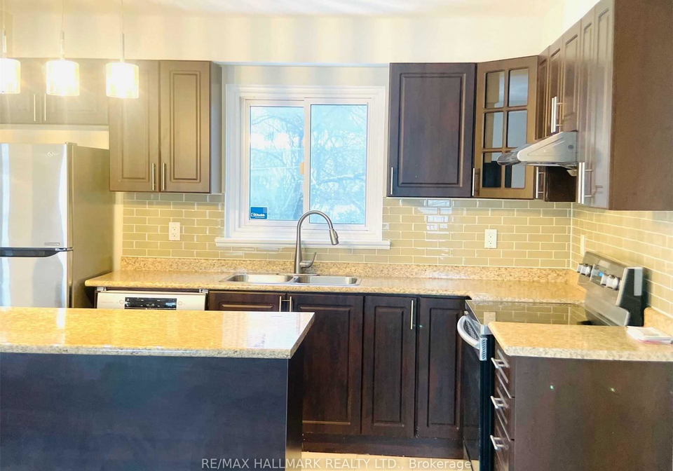 20-snowball-crescent-scarborough-ontario-e12372821