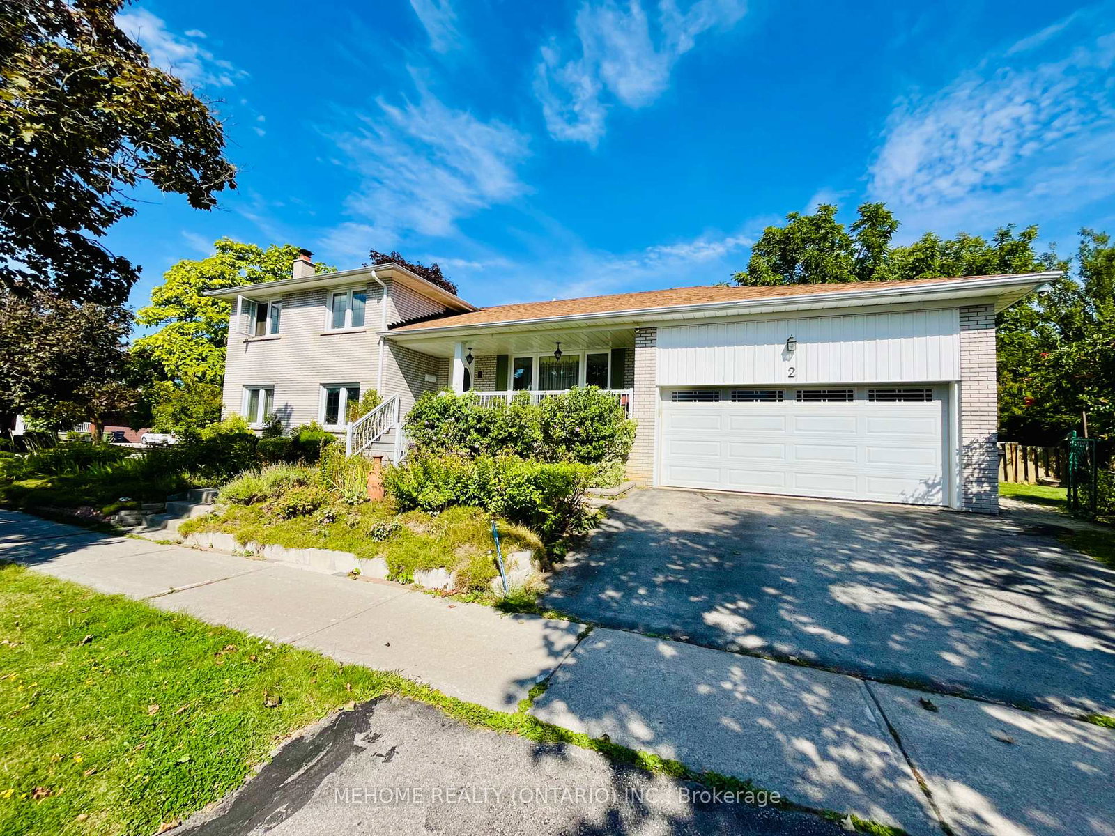 2-corton-gate-scarborough-ontario-e12372949