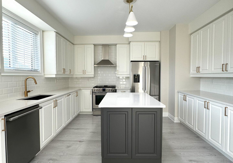 318-coronation-road-whitby-ontario-e12372998