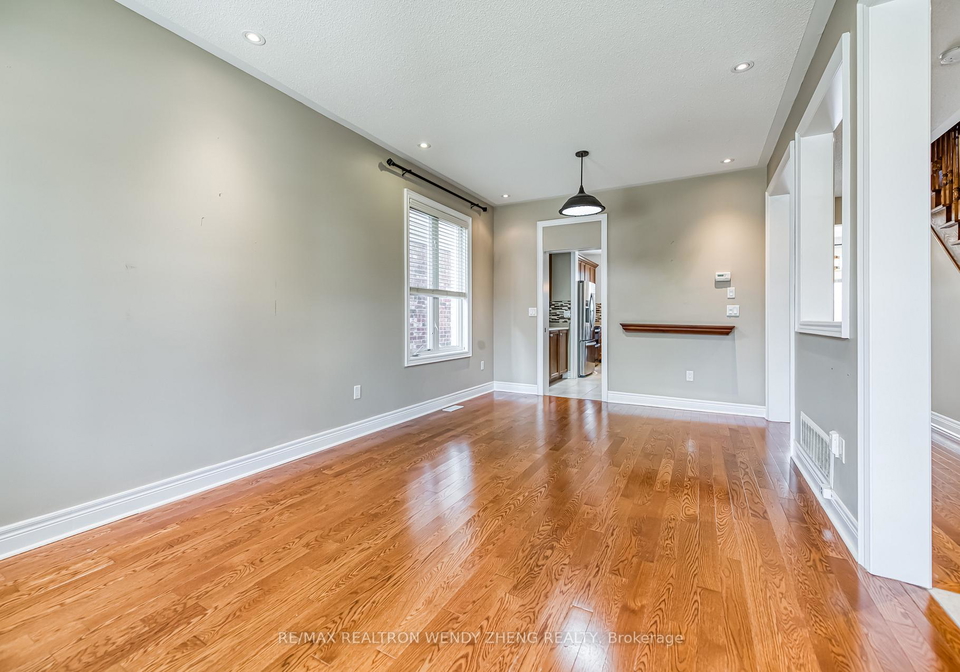 566-fleetwood-drive-oshawa-ontario-e12373287