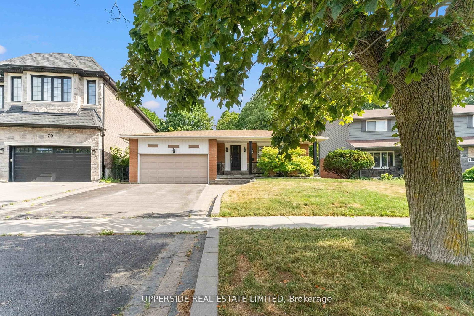 16-janellan-terrace-scarborough-ontario-e12373574