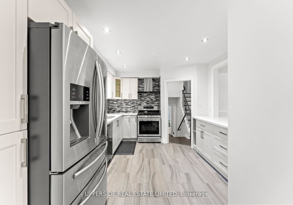 16-janellan-terrace-scarborough-ontario-e12373574
