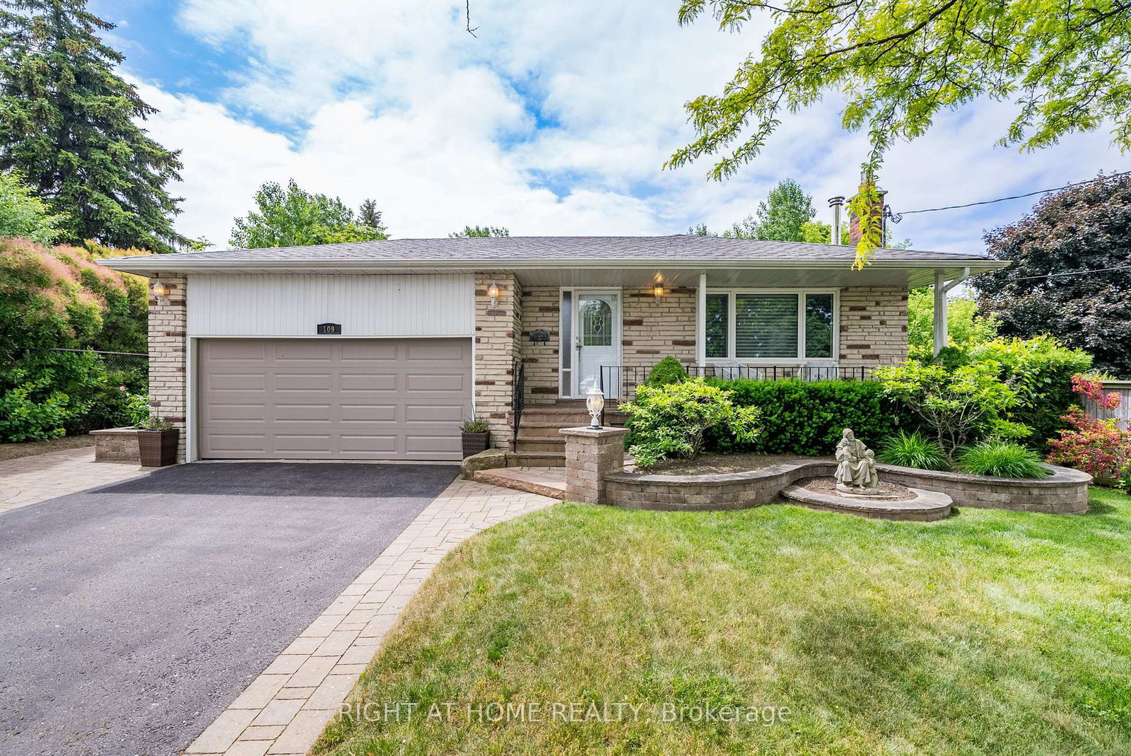 109-crawforth-street-whitby-ontario-e12373618