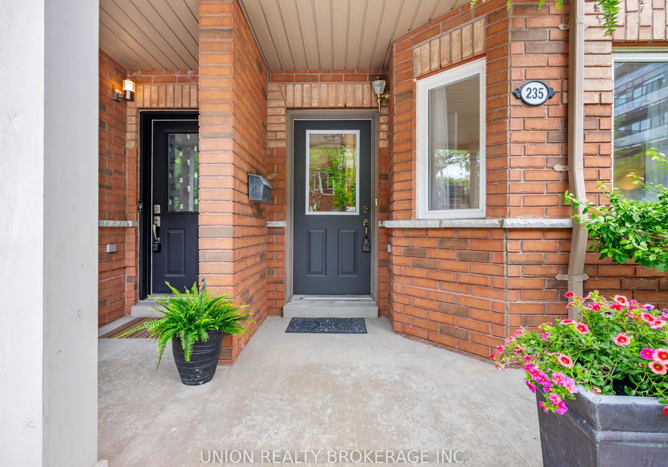 235-boston-avenue-toronto-ontario-e12373619