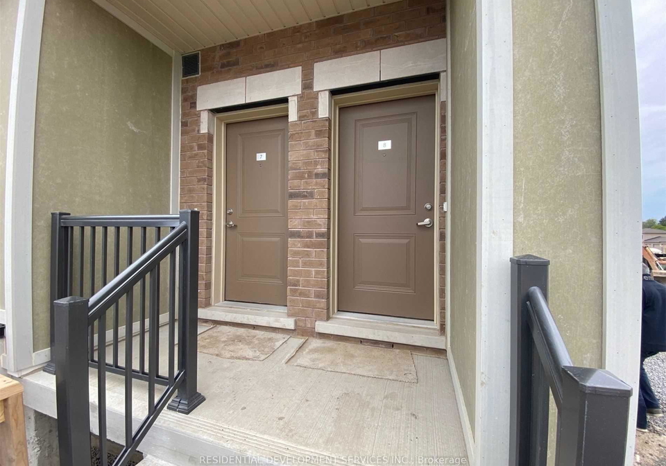 465-beresford-path-oshawa-ontario-e12373965