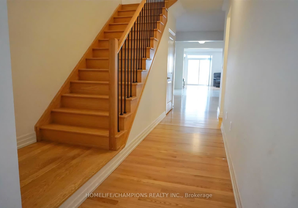 35-christine-elliot-avenue-whitby-ontario-e12374117