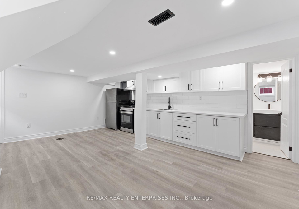 3-dallyn-crescent-scarborough-ontario-e12374809