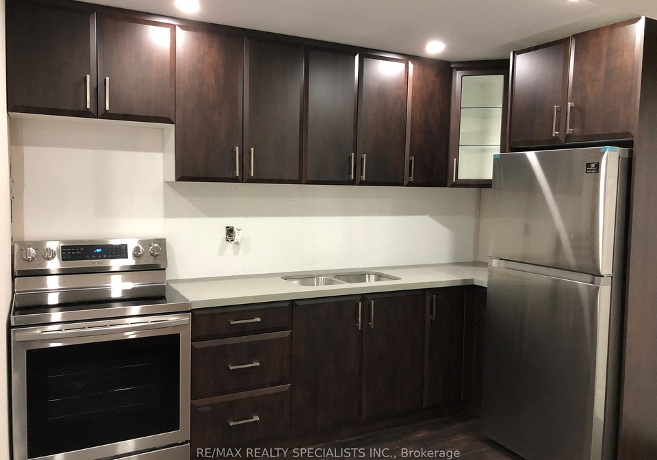 trefoil-court-scarborough-ontario-e12375268
