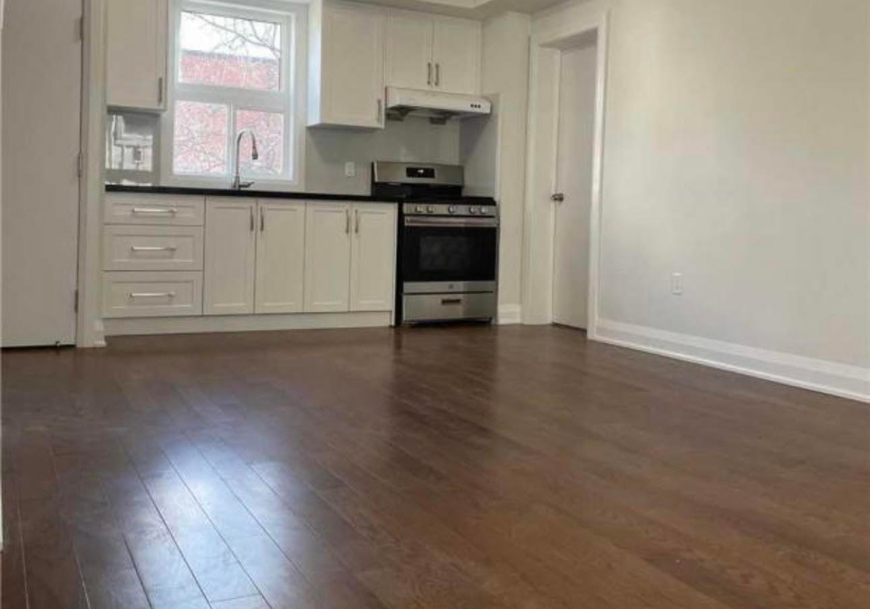 1608-dufferin-street-whitby-ontario-e12375552