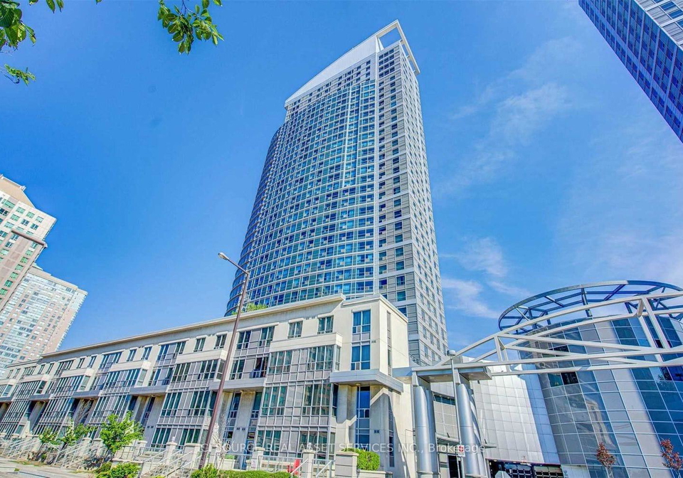 36-lee-centre-drive-scarborough-ontario-e12376309