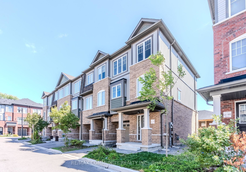 823-atwater-path-oshawa-ontario-e12376512