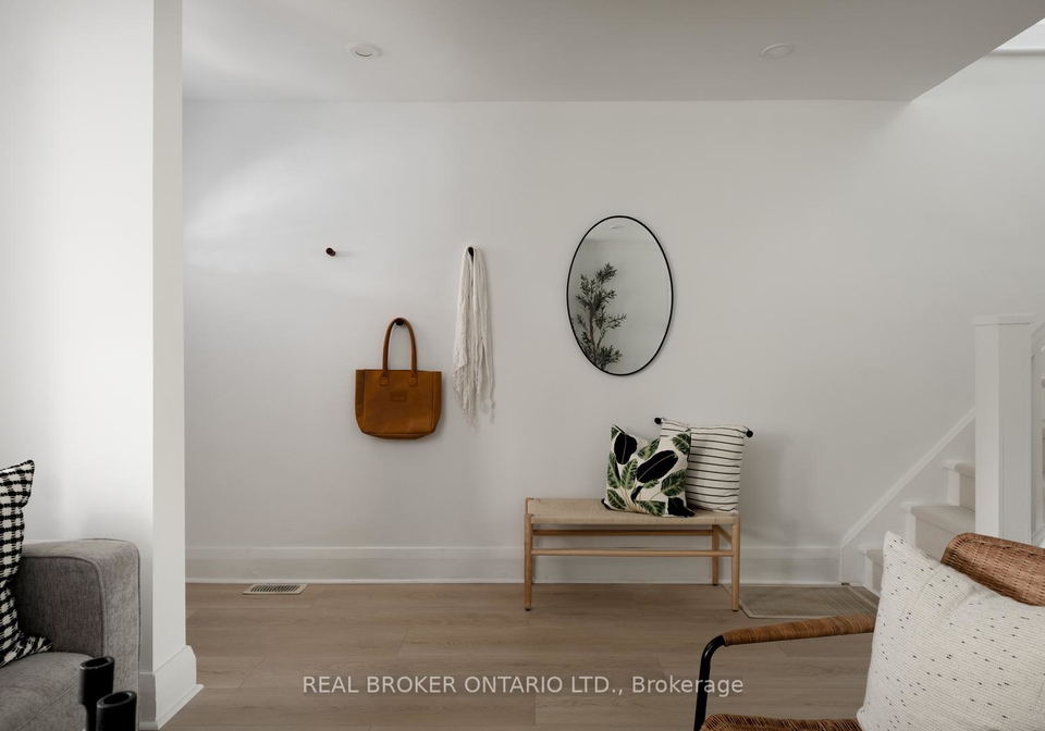 674-milverton-boulevard-east-york-ontario-e12376635