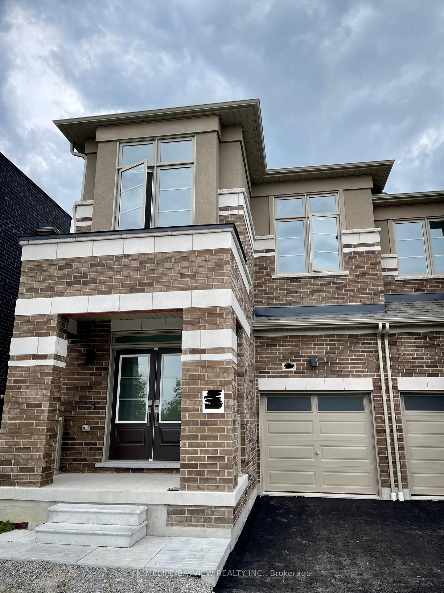 3118-sideline-16-pickering-ontario-e12377023