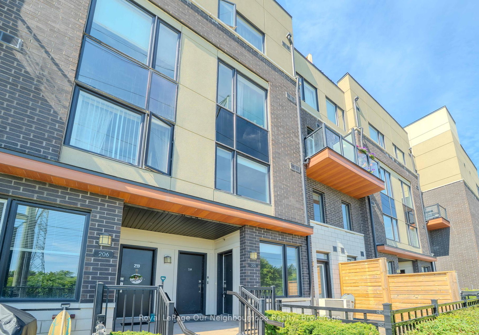 1555-kingston-road-pickering-ontario-e12377162
