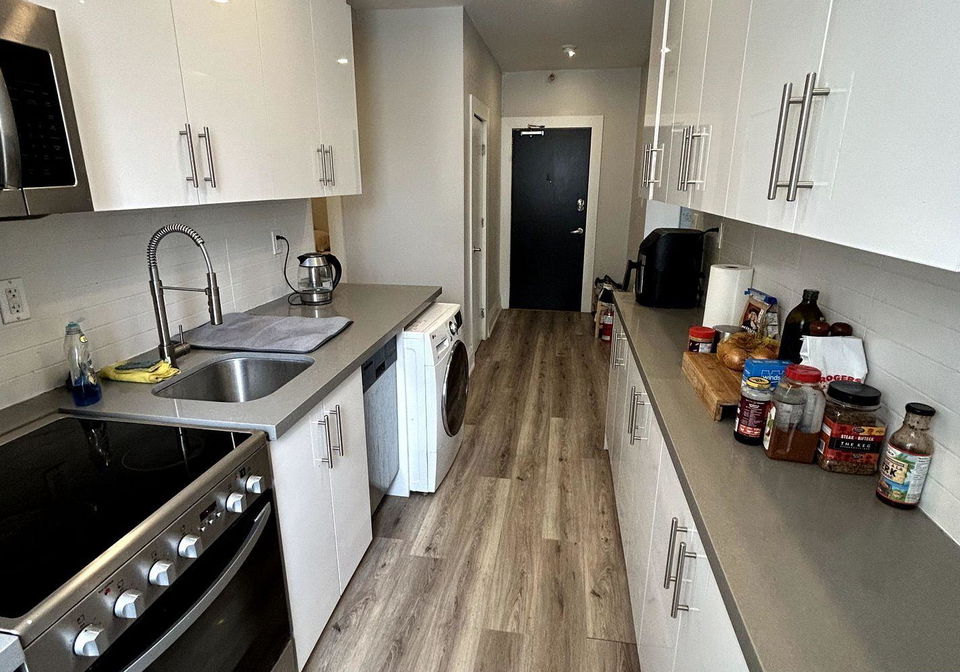 1480-dundas-street-e-toronto-ontario-e12377608