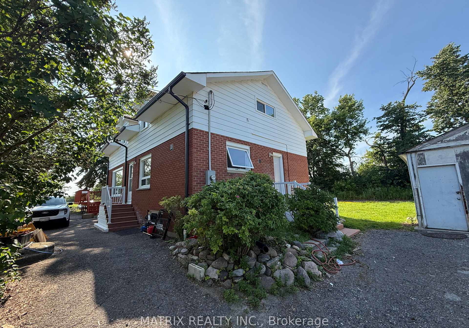 2595-whites-road-pickering-ontario-e12377869