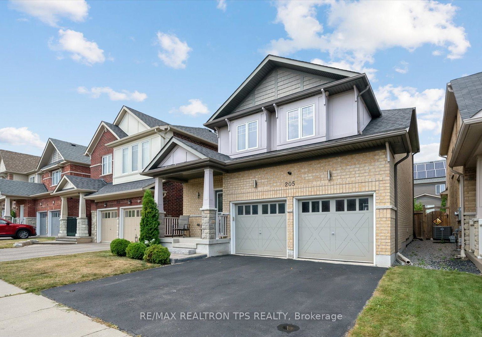 205-blackwell-crescent-oshawa-ontario-e12378286