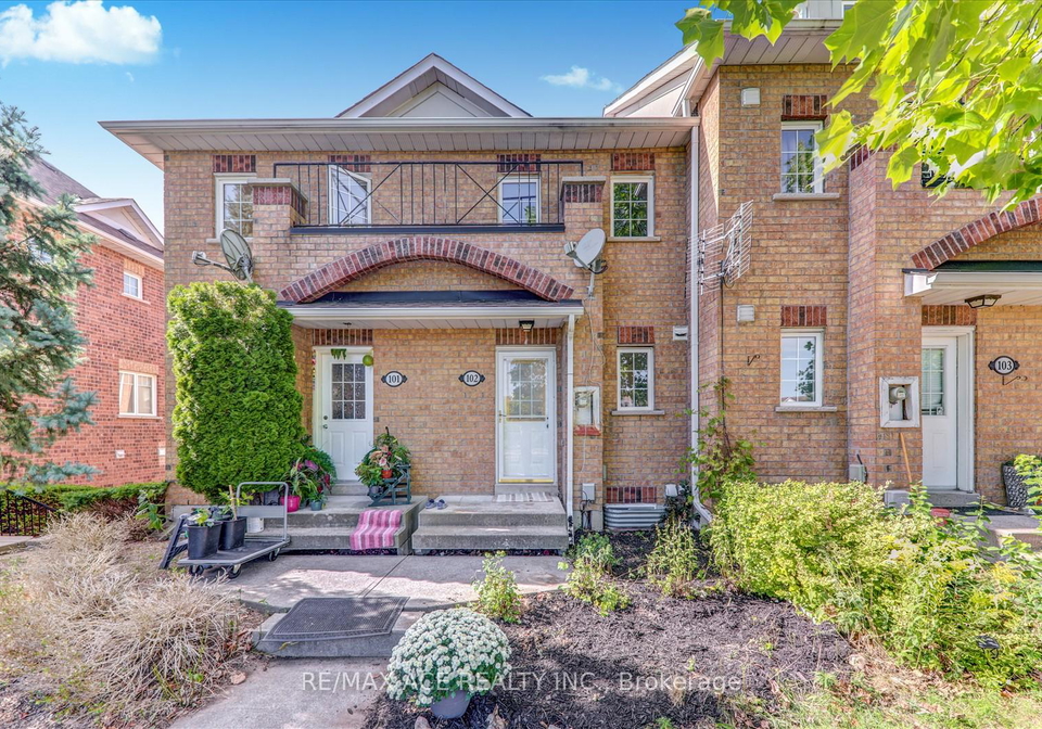 2-hedge-end-road-scarborough-ontario-e12378438