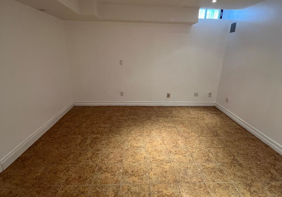 6-adams-park-gate-e-scarborough-ontario-e12378478