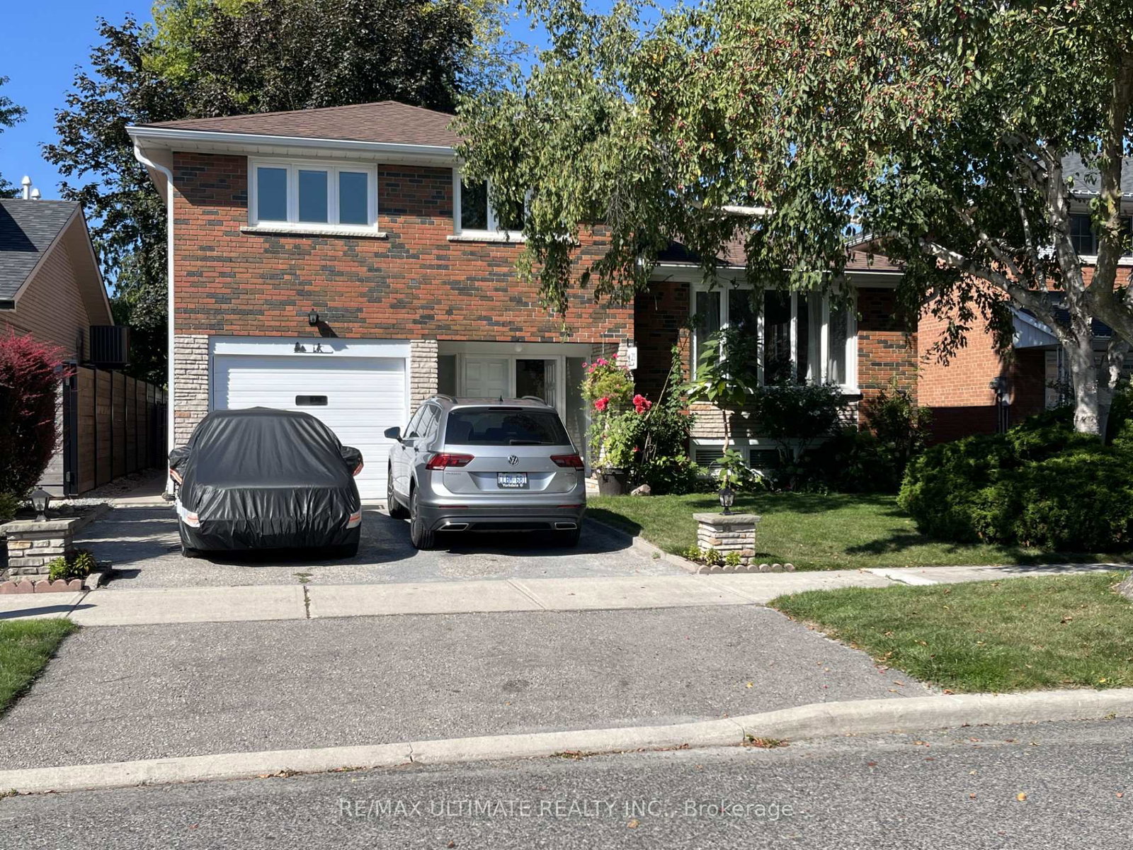 23-munford-crescent-east-york-ontario-e12379021