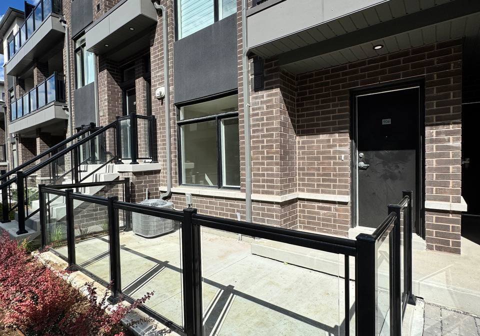 1695-dersan-street-pickering-ontario-e12379553