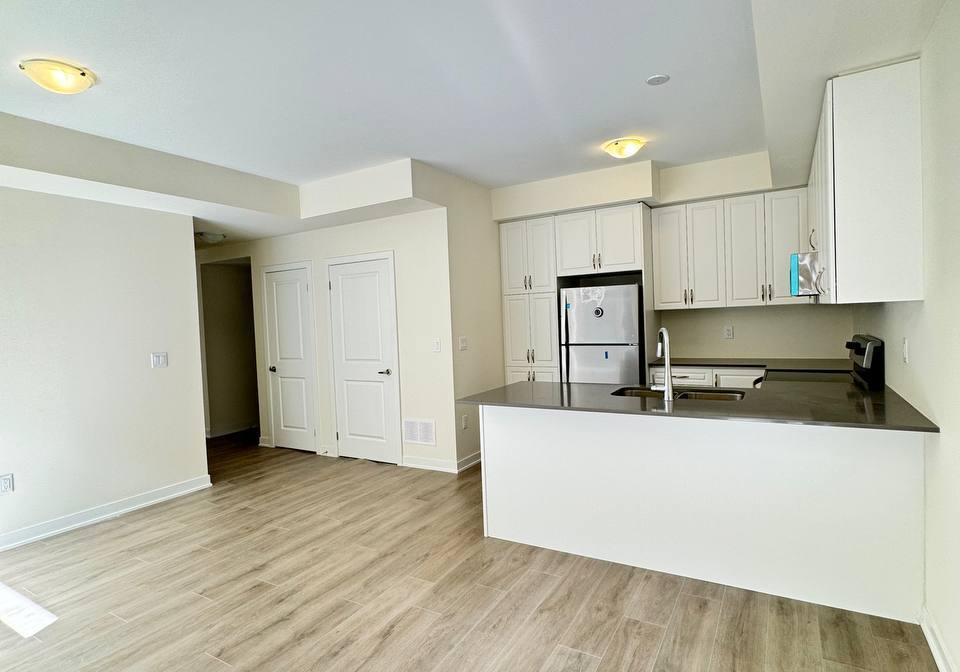 1695-dersan-street-pickering-ontario-e12379553