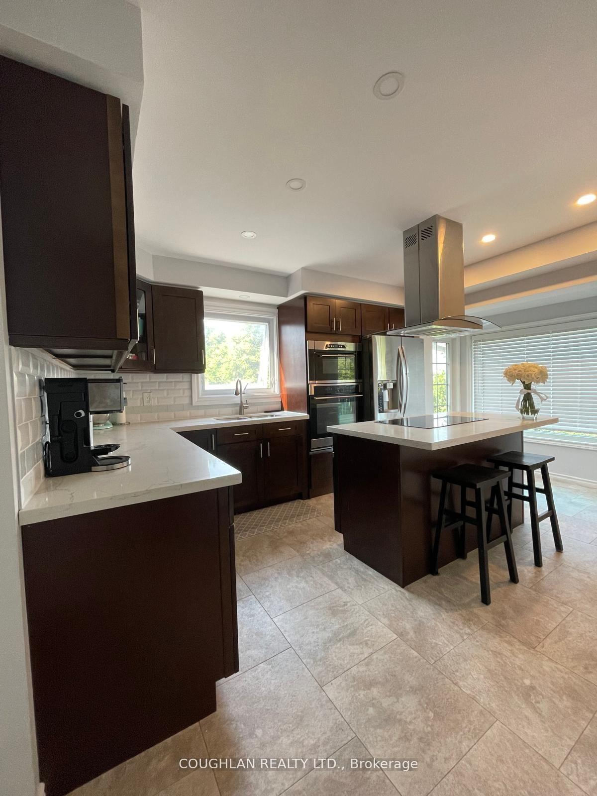 12-horseshoe-drive-whitby-ontario-e12380018