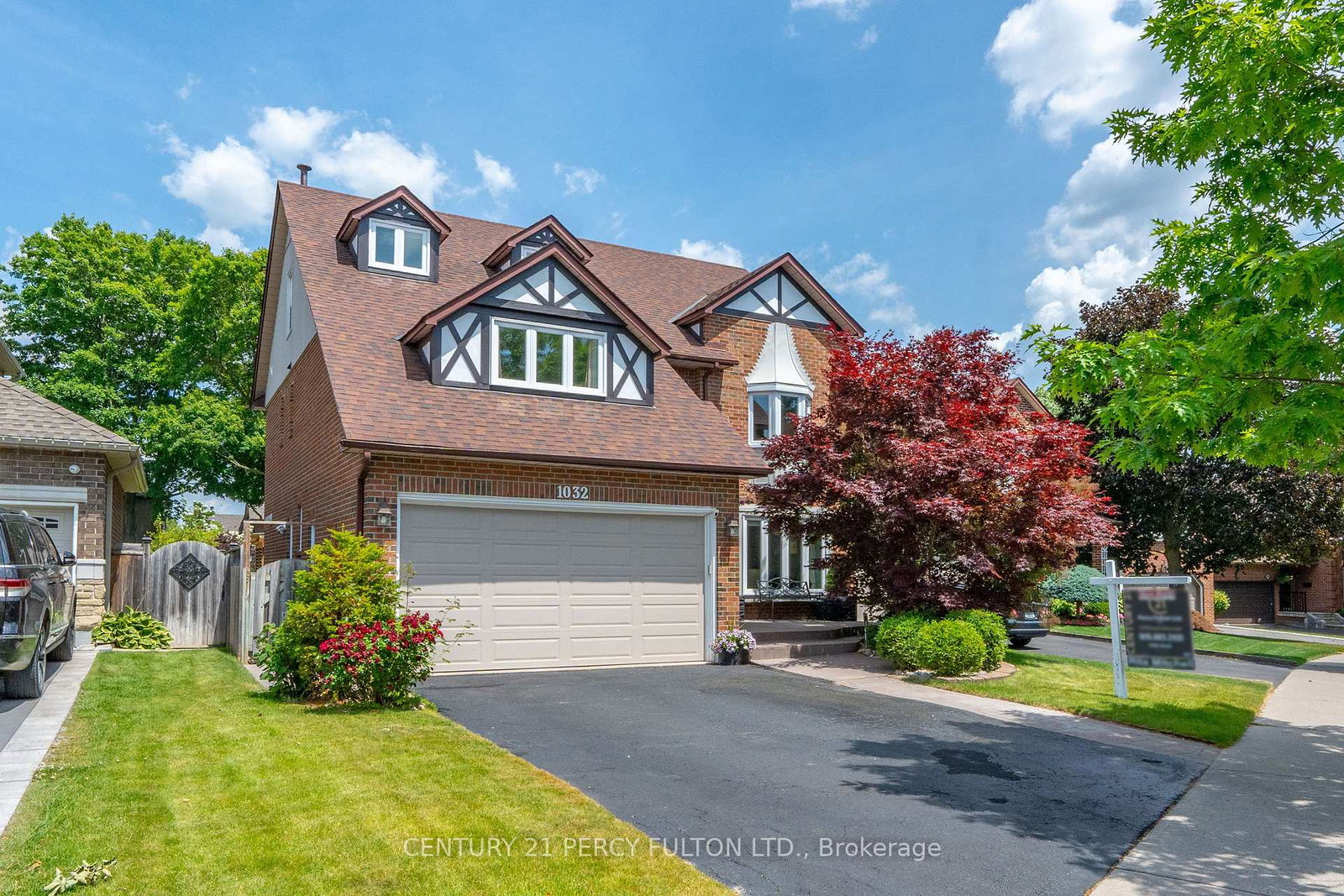 1032-rambleberry-avenue-pickering-ontario-e12380396