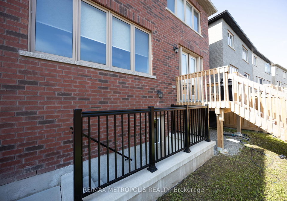 2482-florentine-place-pickering-ontario-e12381161