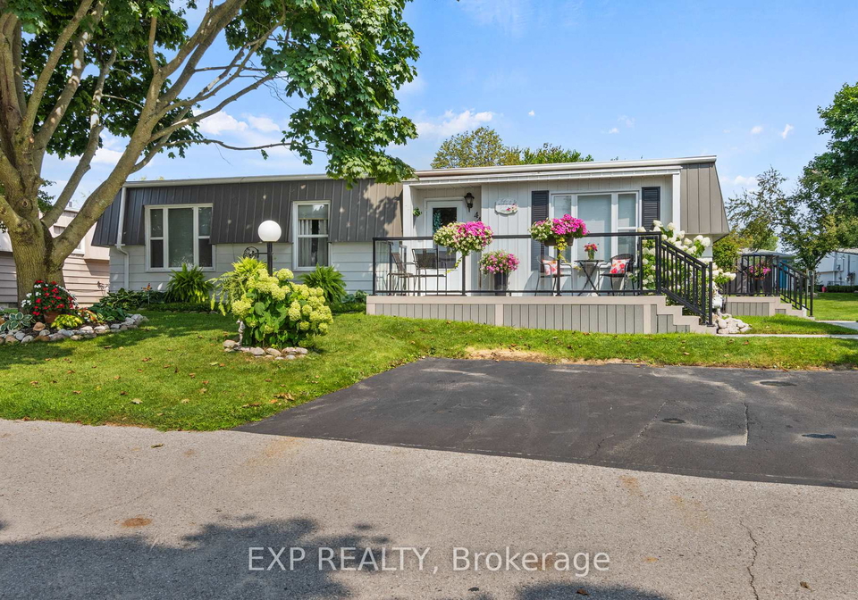 44-bluffs-road-clarington-ontario-e12381422