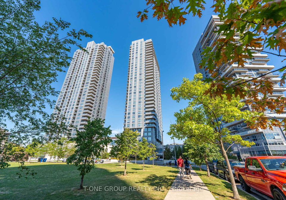 255-village-green-square-scarborough-ontario-e12381485