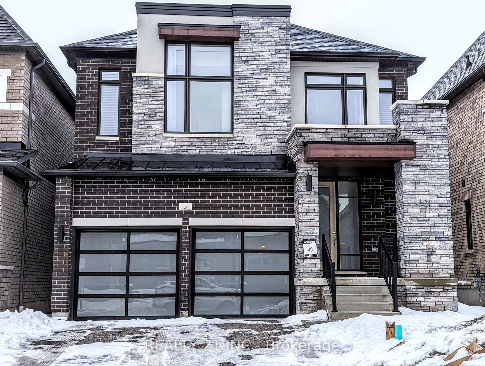 5-arksey-street-whitby-ontario-e12382017